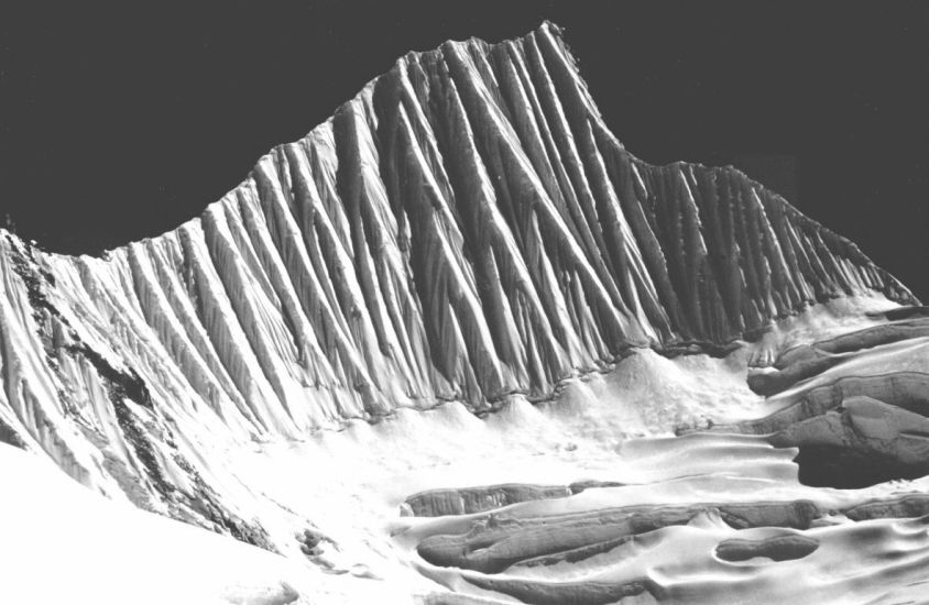 Ice-flutings on Mingbo Peak above the Nare Glacier