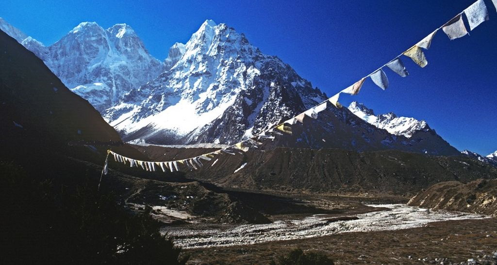 Sobithongie ( 6669m ), Phole ( 6645m ) and Khabur ( 6332m ) from Kambachen in the Ghunsa Khola Valley