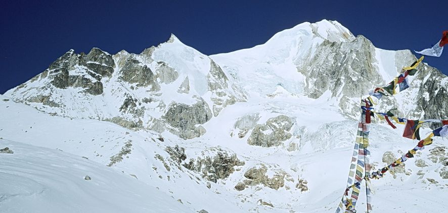 Larkya La Peak from the Larkya La