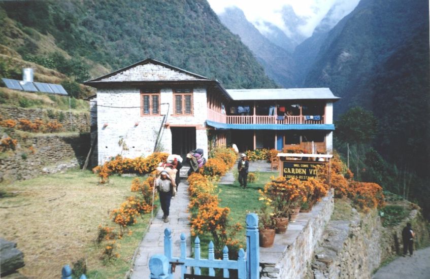 Trekking Lodge in Chomrong