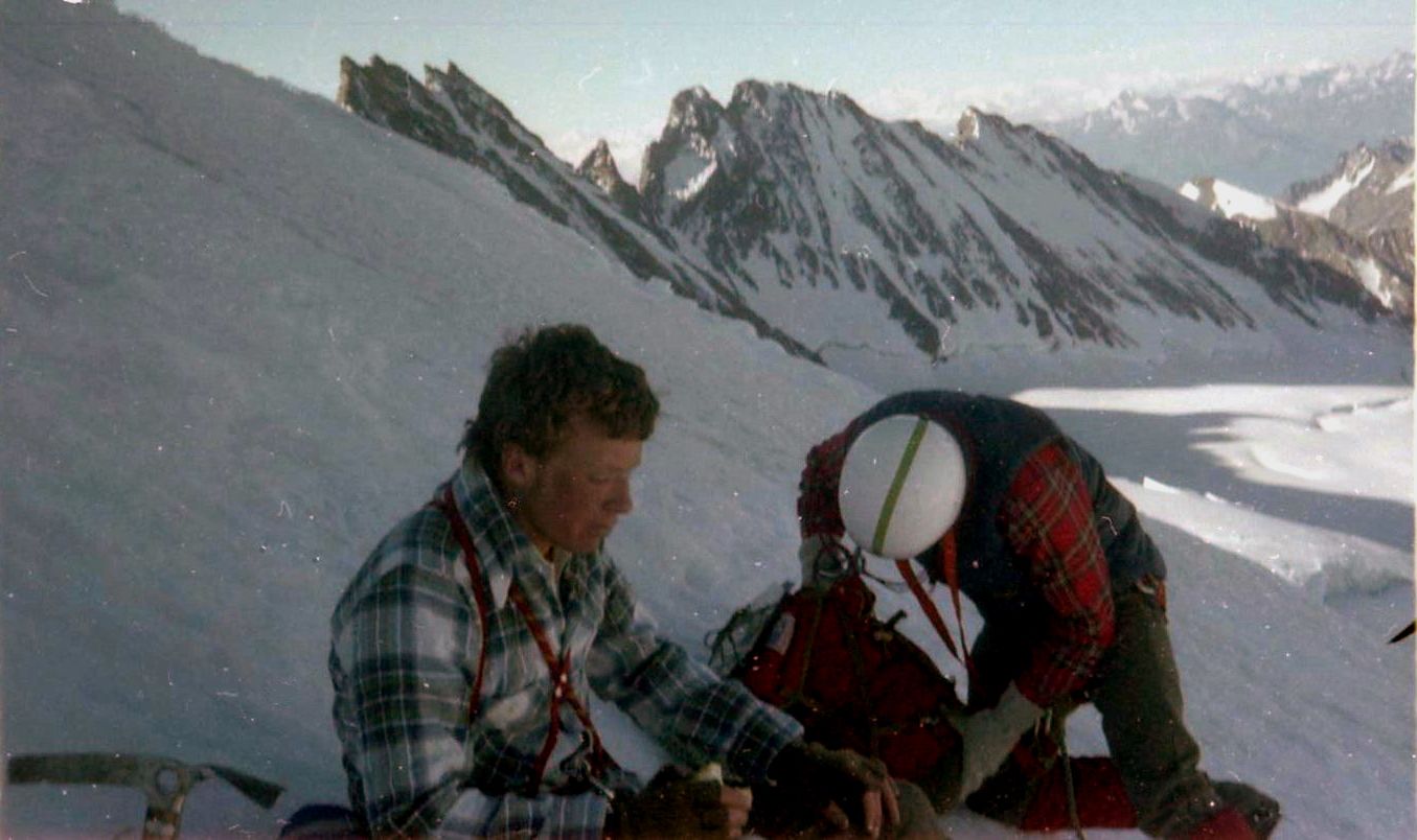 On ascent of Dent d'Herens