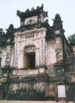 khai_dinh_tomb_2.jpg