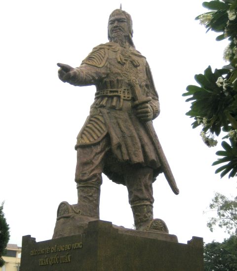 Tran Hung Dao Statue