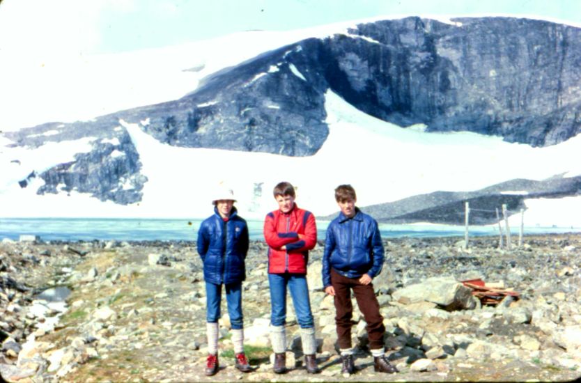 Members of 24th Glasgow ( Bearsden ) Scout Group on the ascent of Galdhopiggen