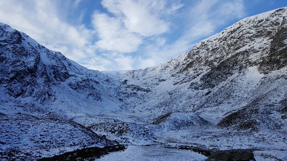 Driesh ( 947m ) and Mayar ( 928m ) above Glen Clova