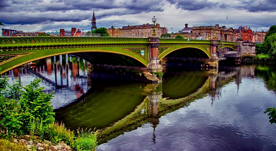 Albert Bridge over the River Clyde