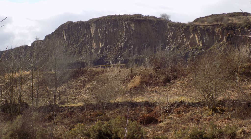 Rock face on Croy Hill