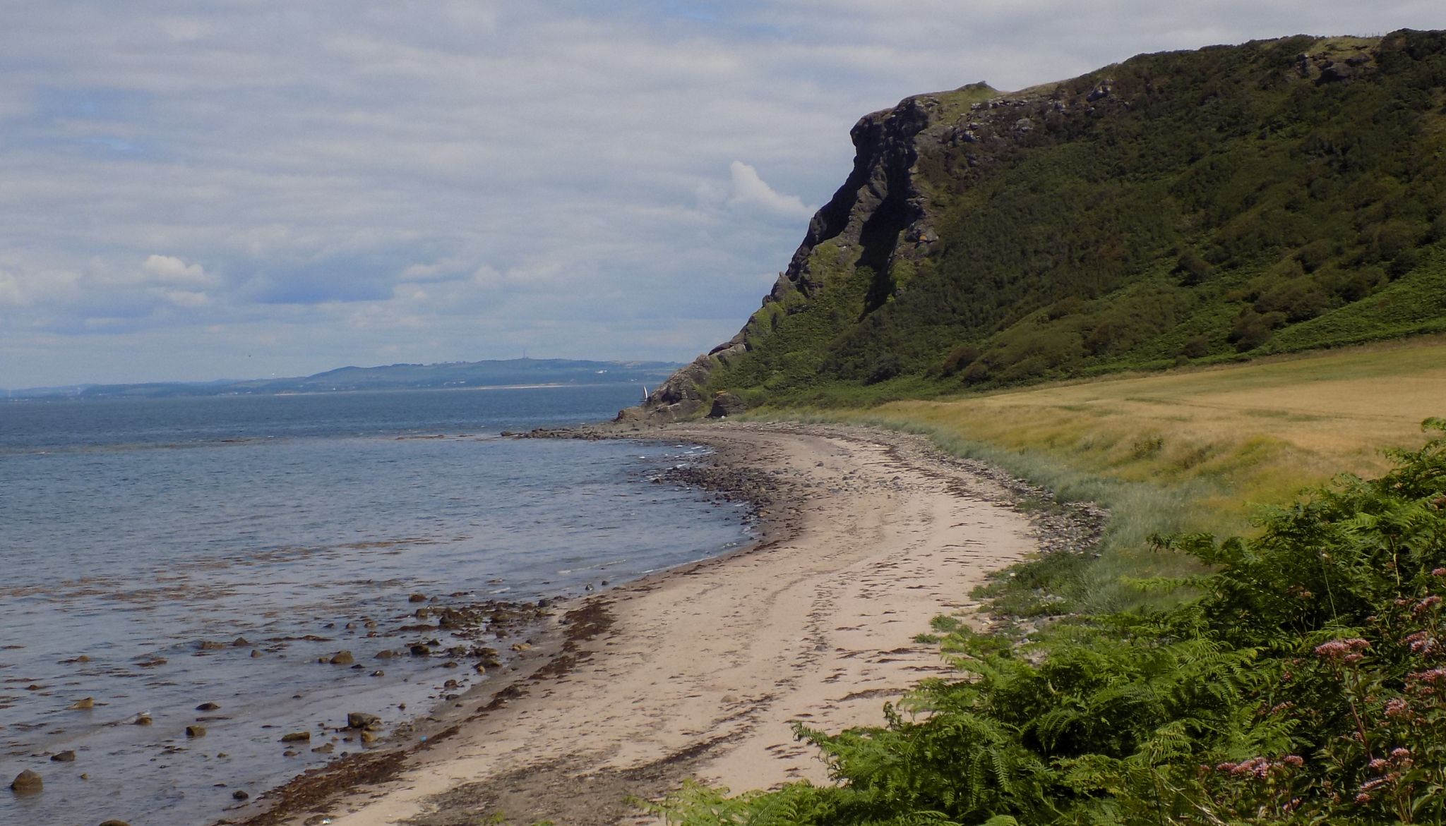 The rocky escarpment of the "Heads of Ayr"