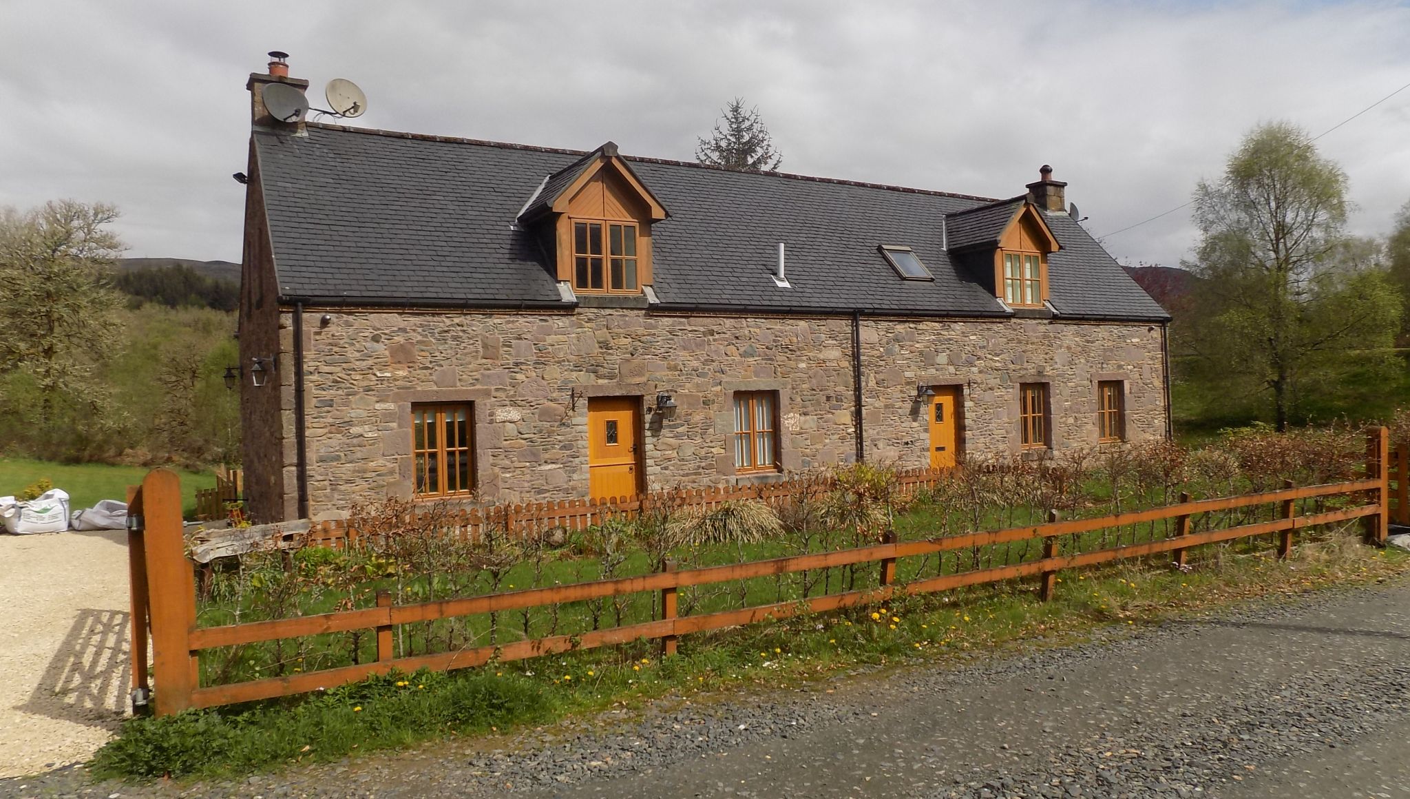 Cottages in Loch Ard Forest