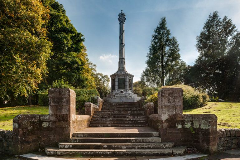 Wallace Monument in Elderslie