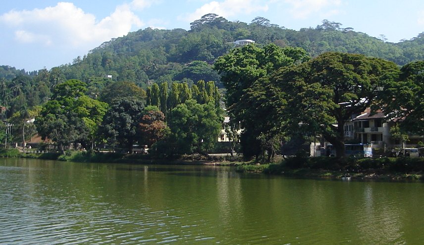 Boganbara Lake at Kandy in central Sri Lanka