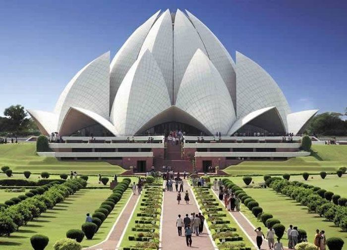 Bahai House of Worship, Delhi - The Lotus Temple