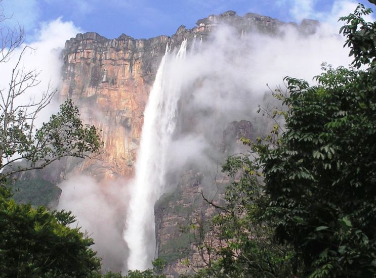 Angel Falls ( Salto Angel ) in Venezuela